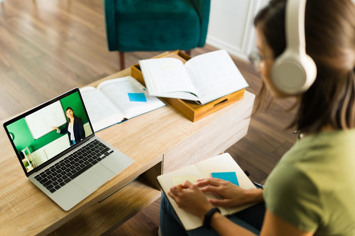 اپلیکیشن برای برگزاری کلاس آنلاین