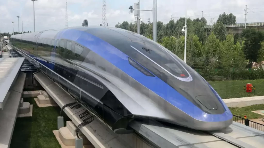 Shanghai Maglev (چین) – سریع‌ترین قطار تجاری جهان