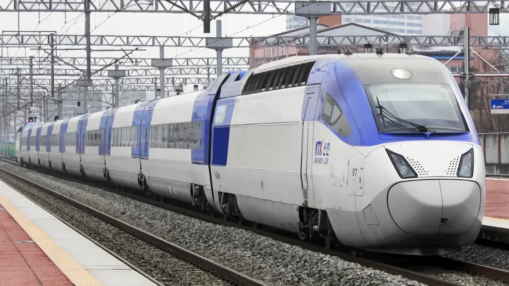 ۱۰. KTX-Sancheon (کره جنوبی) – سریع‌ترین در شرق آسیا