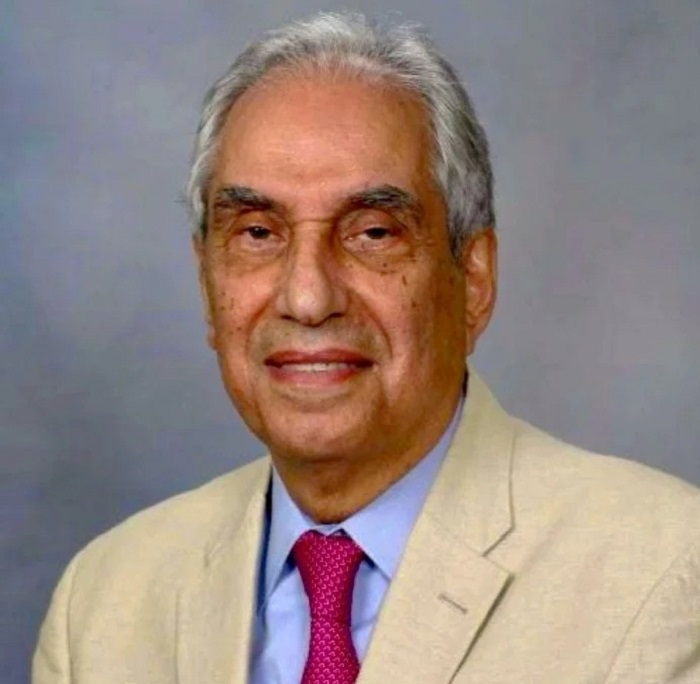 فرزند ارشد دکتر قریب