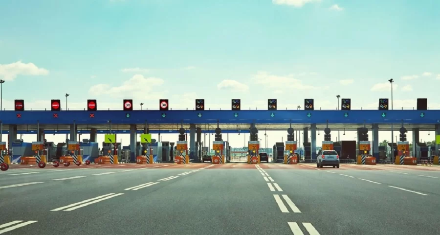 عوارض آزادراه‌ها ۵۰ درصد افزایش یافت