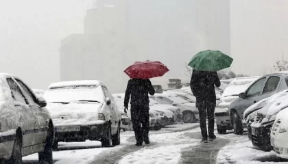 افت شدید دما و بارش برف در راه شرق ایران