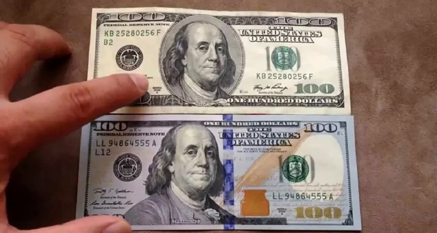 دلار سبز یا آبی؟