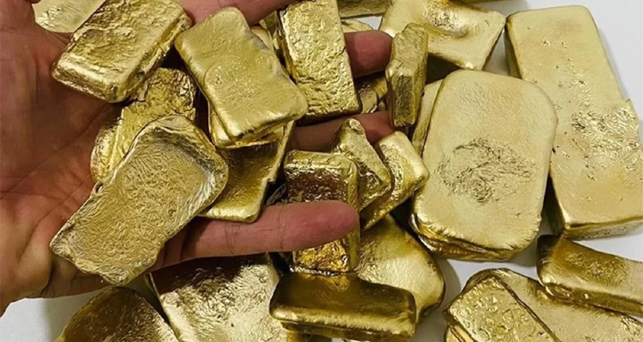 کشف طلای قاچاق در مهرآباد