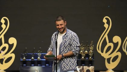 برخورد جواد عزتی با بادیگاردها