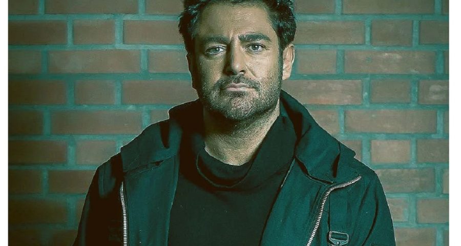 عکس کریسمی رضا گلزار در دبی