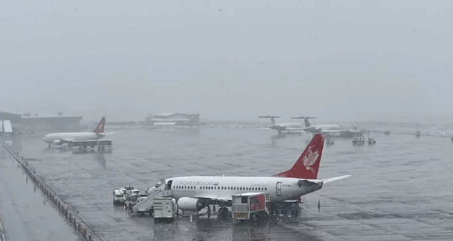 پروازها در فرودگاه مشهد تا اطلاع بعدی لغو شد