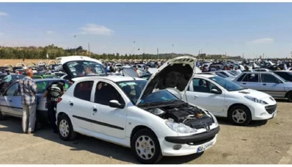 حباب قیمت خودرو می‌تواند فاجعه‌ساز شود