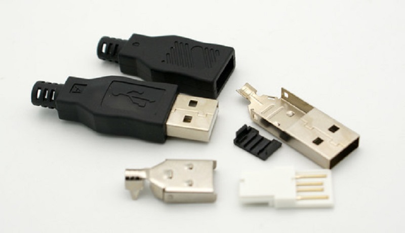 کابلها و کانکتورهای USB آسیبدیده